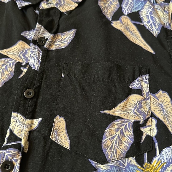 PacSun Hawaiian Shirt Mens Large Black Button Up Short Sleeve Floral Size S - Picture 7 of 11